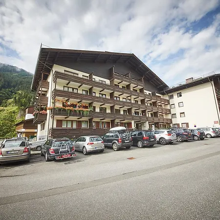 Petit * Saalbach-Hinterglemm